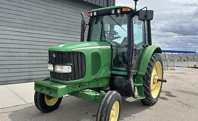 Image of John Deere 6420 equipment image 1