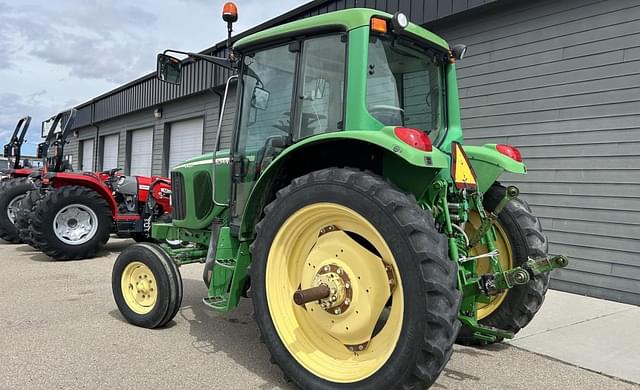 Image of John Deere 6420 equipment image 3