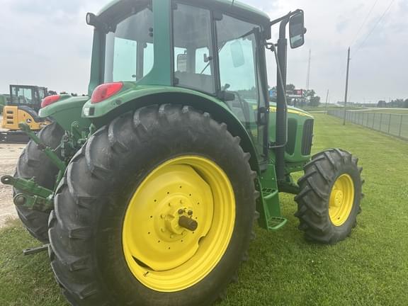 Image of John Deere 6420 equipment image 2