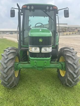 Image of John Deere 6420 equipment image 3