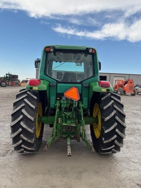 Image of John Deere 6420 equipment image 3