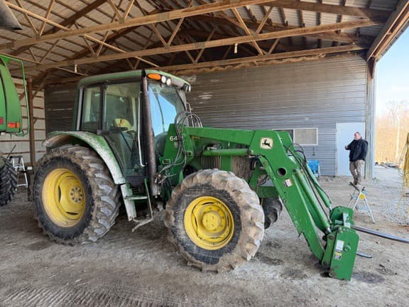 Image of John Deere 6420 equipment image 4