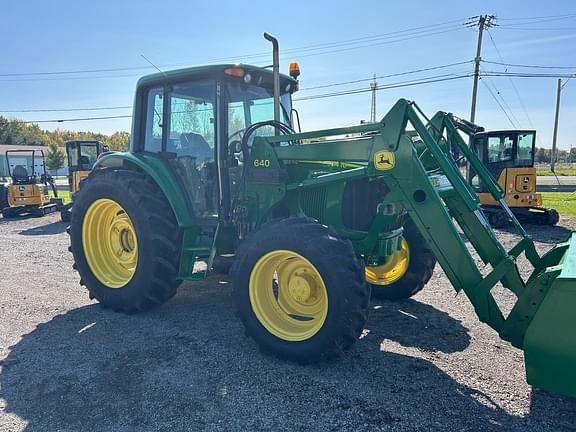 Image of John Deere 6420 equipment image 2