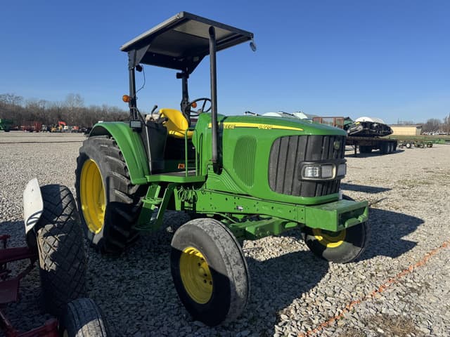 Image of John Deere 6420 equipment image 3