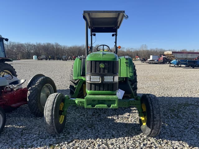 Image of John Deere 6420 equipment image 1