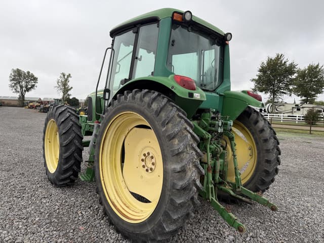 Image of John Deere 6420 equipment image 4