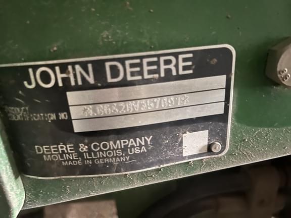 Image of John Deere 6420 equipment image 4