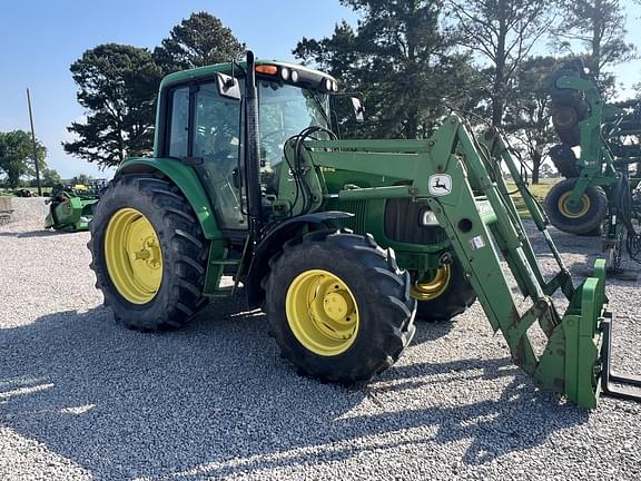 Image of John Deere 6420 equipment image 4