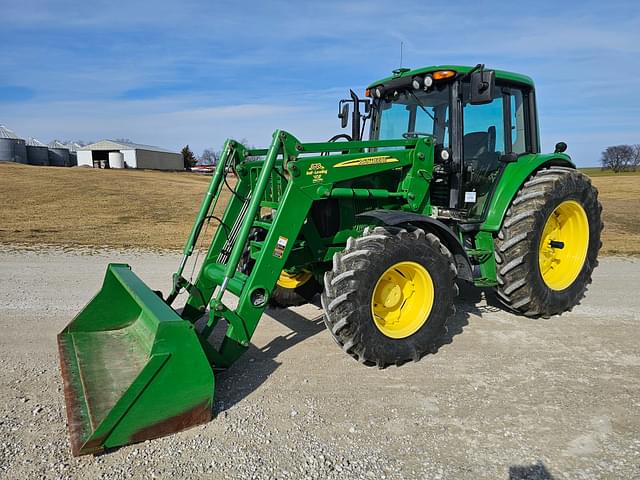 Image of John Deere 6420 equipment image 2