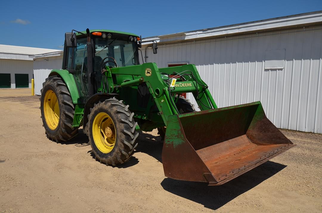 Image of John Deere 6420 Primary image