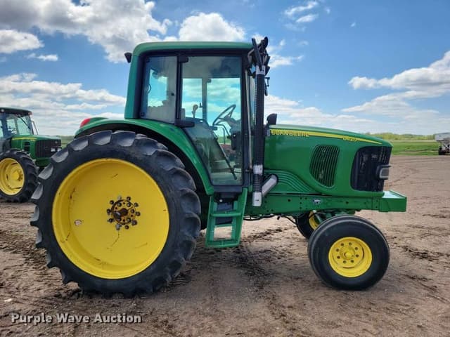 Image of John Deere 6420 equipment image 3