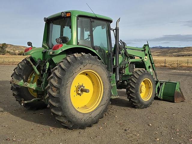 Image of John Deere 6420 equipment image 2