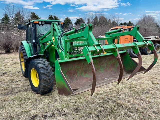Image of John Deere 6420 equipment image 2