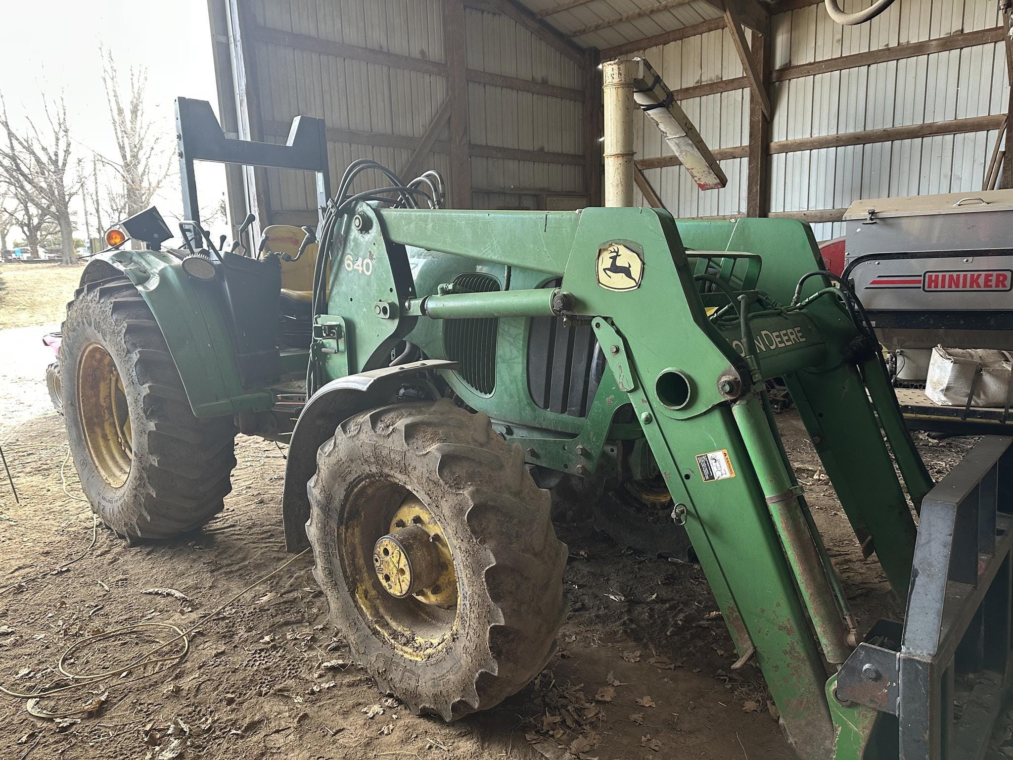 Main image John Deere 6420L
