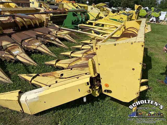 Image of John Deere 666 equipment image 1