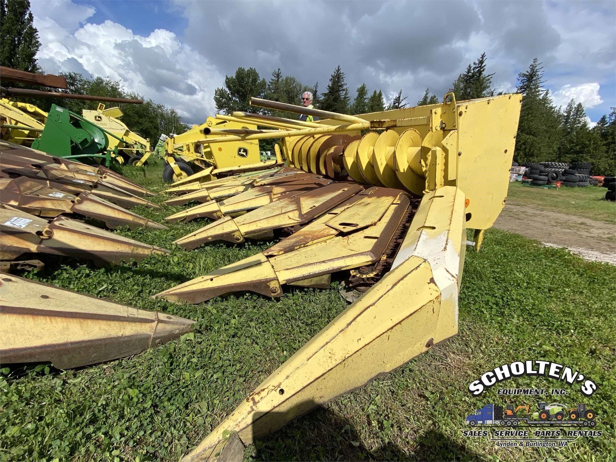 2002 John Deere 666 Equipment Image0