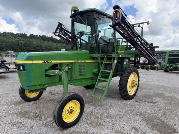 Image of John Deere 6700 Primary image