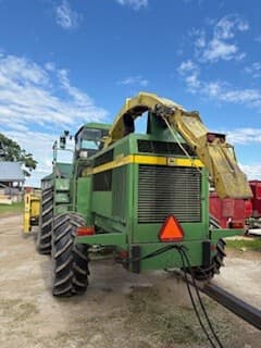 Image of John Deere 6850 equipment image 4