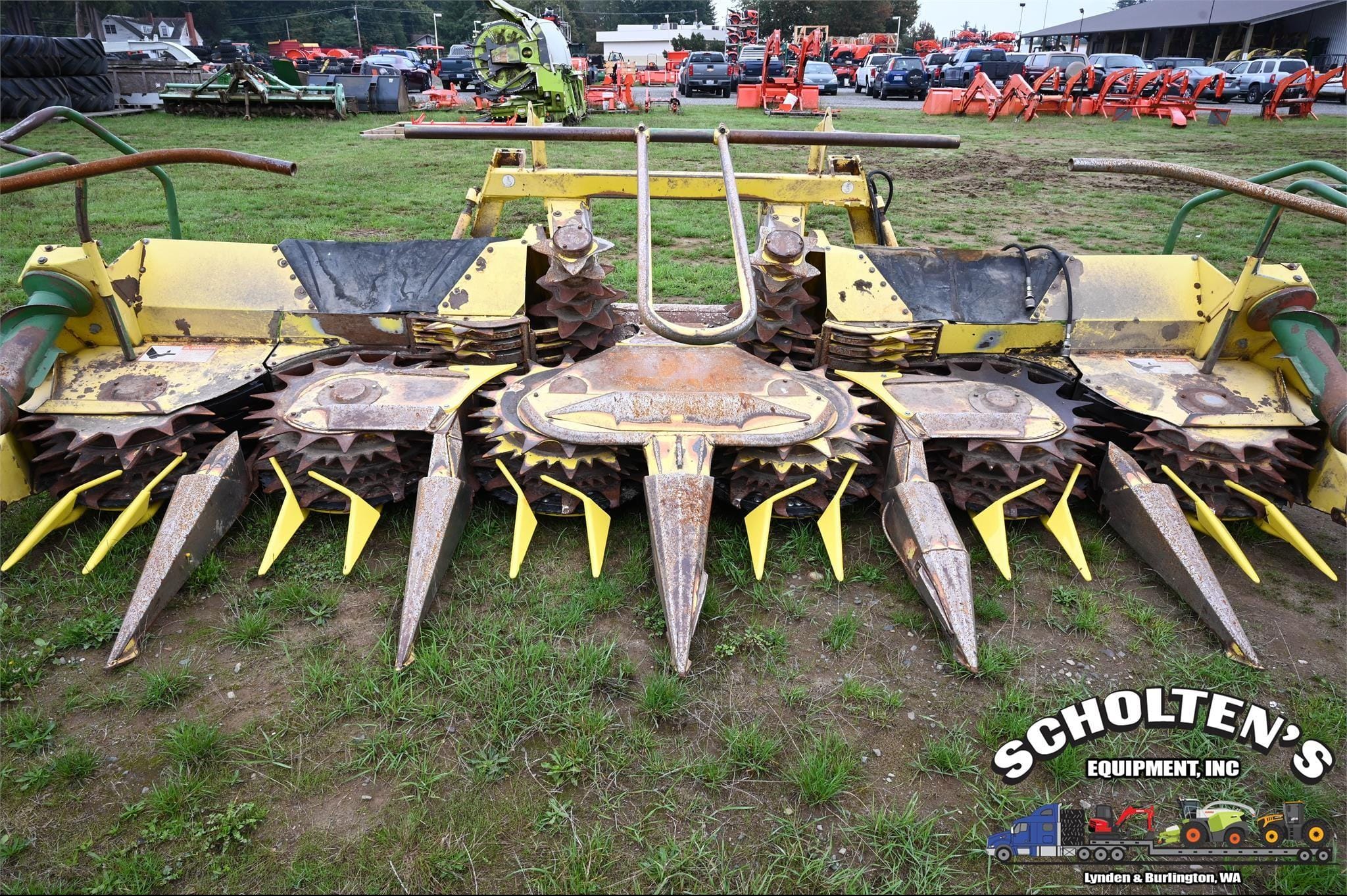 2002 John Deere 686 Equipment Image0