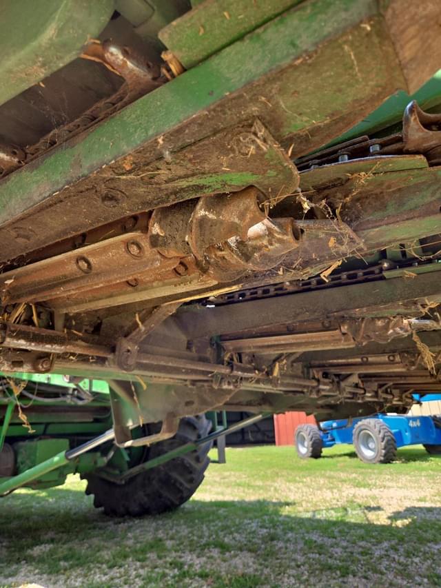 Image of John Deere 693 equipment image 3