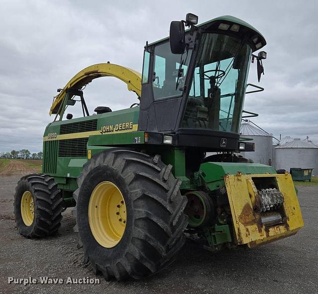 Image of John Deere 6950 equipment image 2