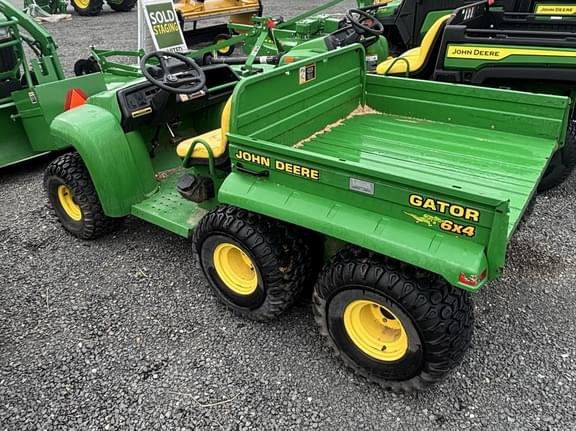 Image of John Deere Gator 6x4 equipment image 2