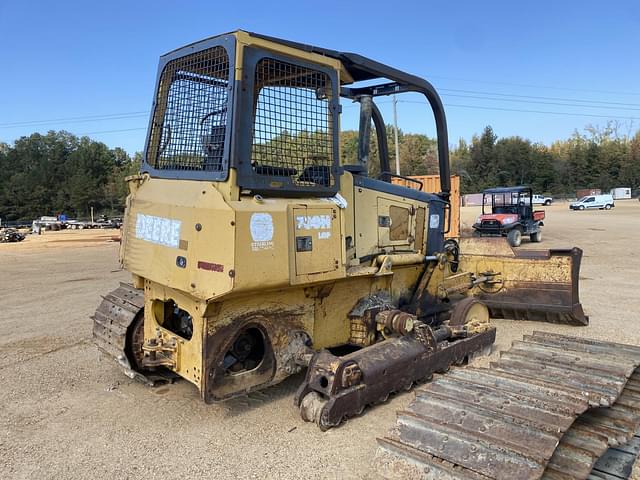 Image of John Deere 700H equipment image 2