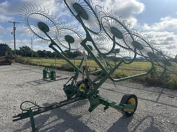Image of John Deere 702 equipment image 2