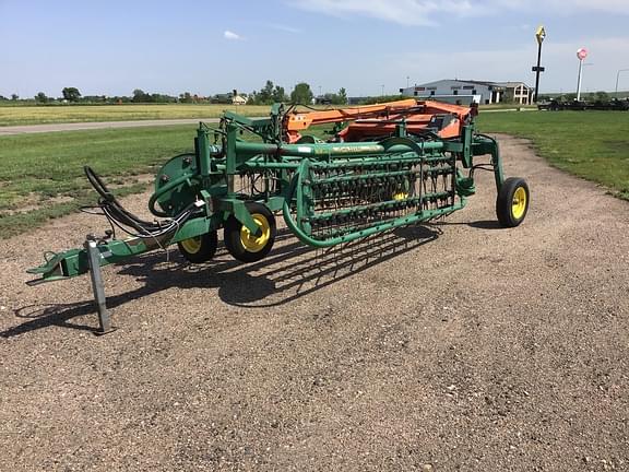 Image of John Deere 705 Primary image
