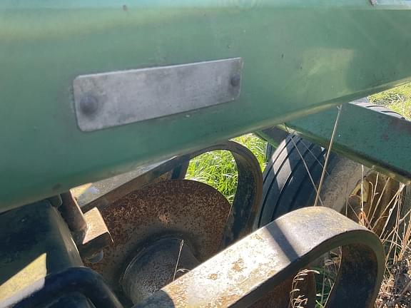 Image of John Deere 714 equipment image 3
