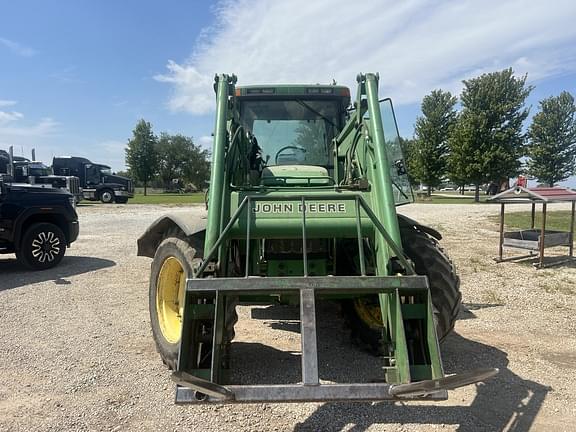 Image of John Deere 7210 equipment image 3