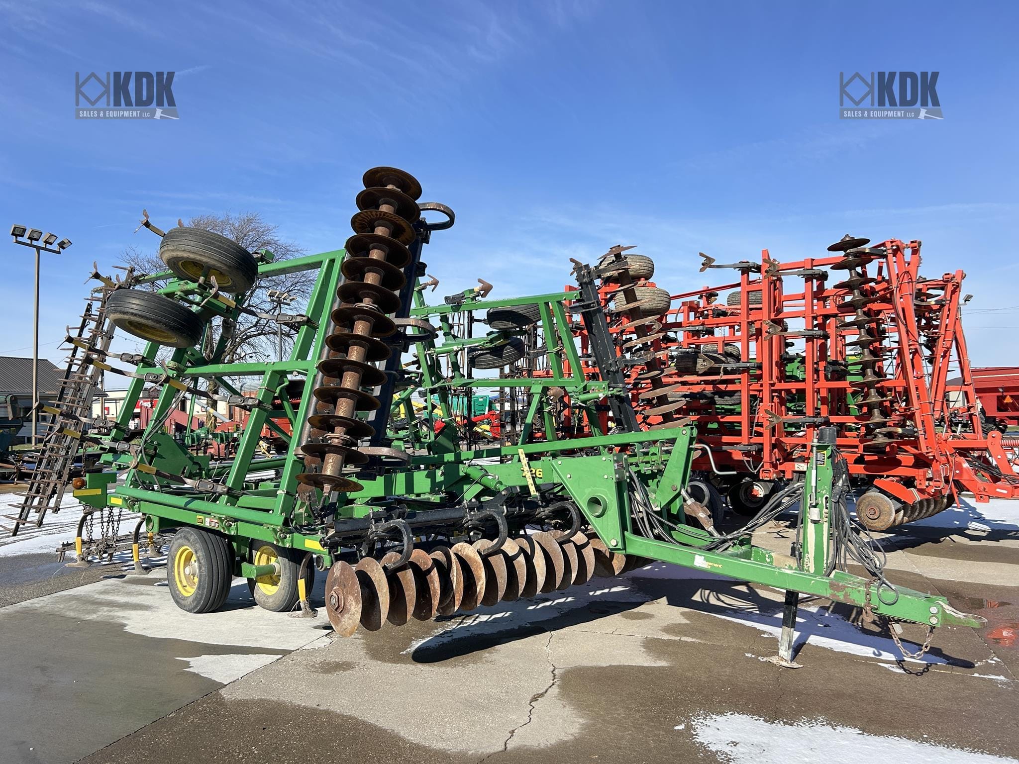 Main image John Deere 726