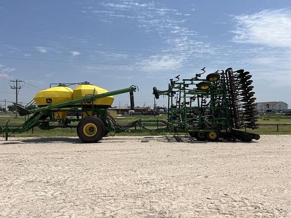 Image of John Deere 730 equipment image 1