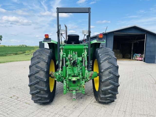Image of John Deere 7405 equipment image 4