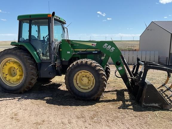 Image of John Deere 7410 equipment image 2