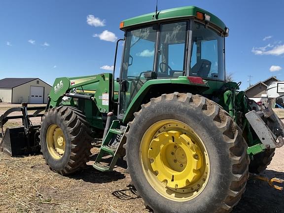 Image of John Deere 7410 equipment image 3