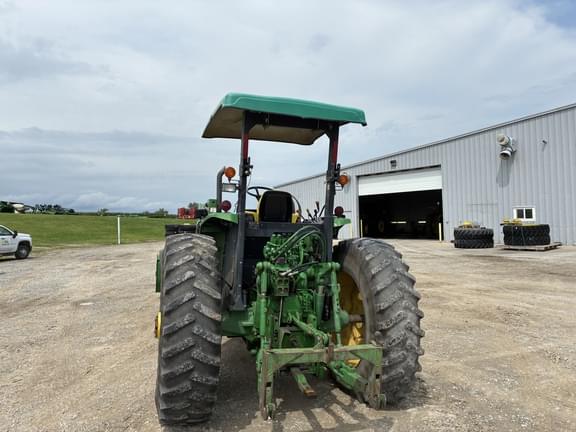 Image of John Deere 7410 equipment image 4