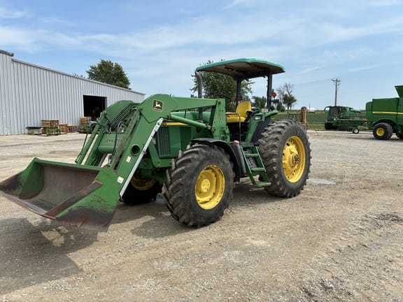 2002 John Deere 7410 Equipment Image0