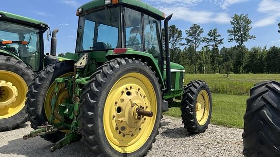 Image of John Deere 7410 equipment image 2