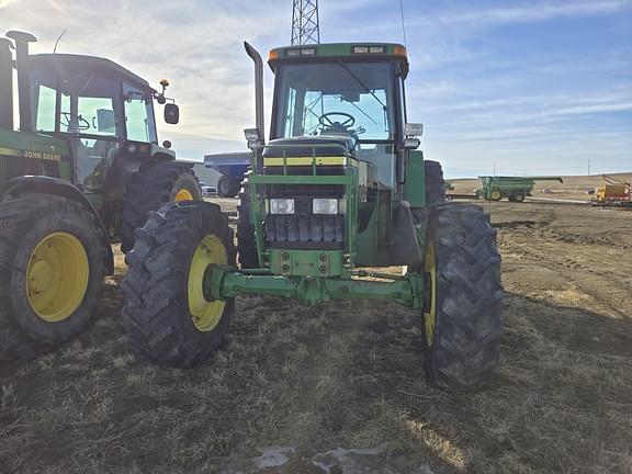 Image of John Deere 7410 equipment image 1