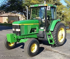 2002 John Deere 7410 Image