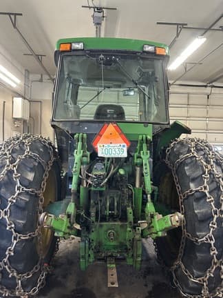 Image of John Deere 7510 equipment image 3