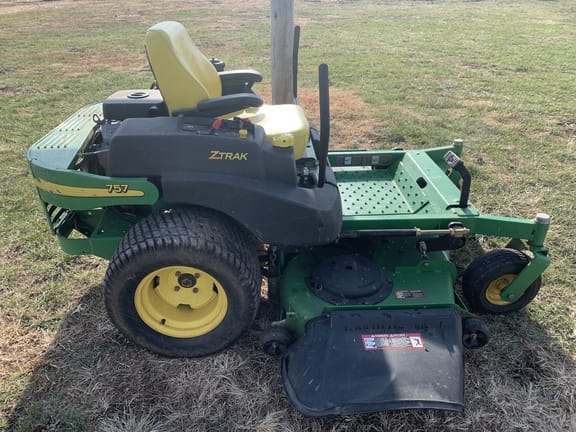 Main image John Deere 757