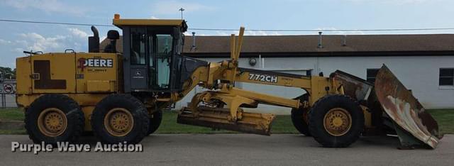 Image of John Deere 772CH equipment image 3