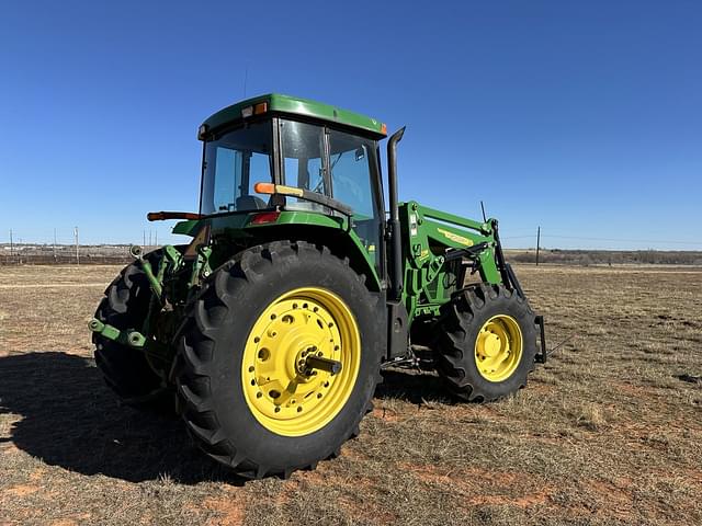 Image of John Deere 7810 equipment image 2