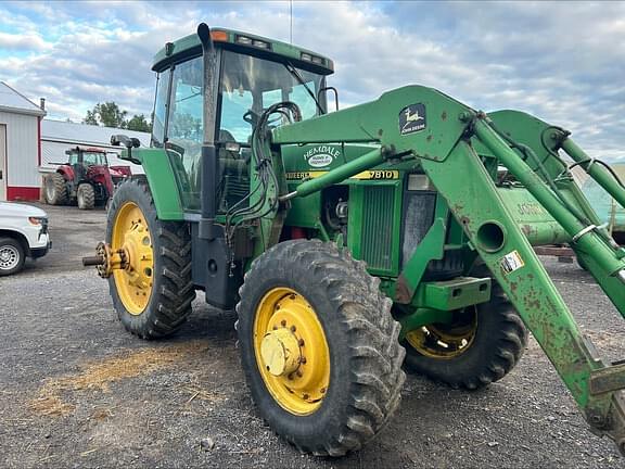 Image of John Deere 7810 Primary image