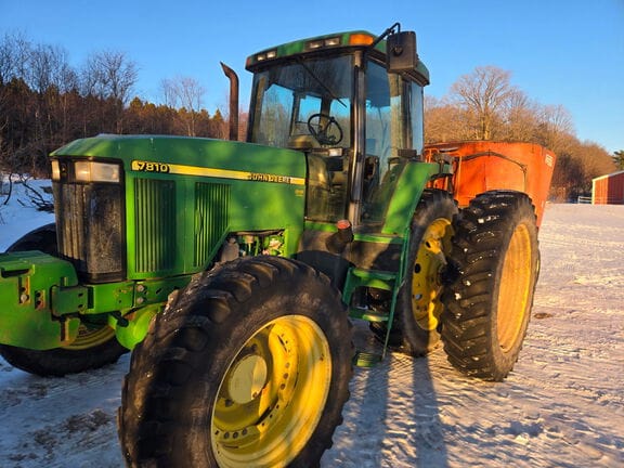 2002 John Deere 7810 Equipment Image0