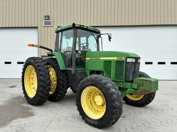 Image of John Deere 7810 Primary image