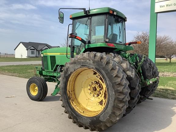 Image of John Deere 7810 equipment image 4