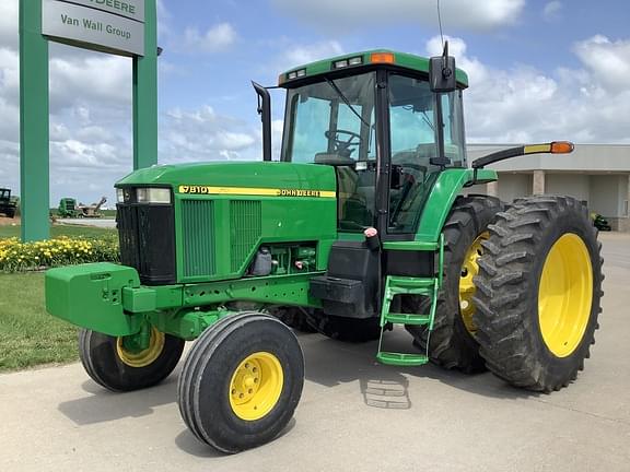 Image of John Deere 7810 equipment image 1